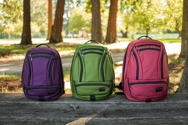 The 3 Syniks in a line from smallest to largest.